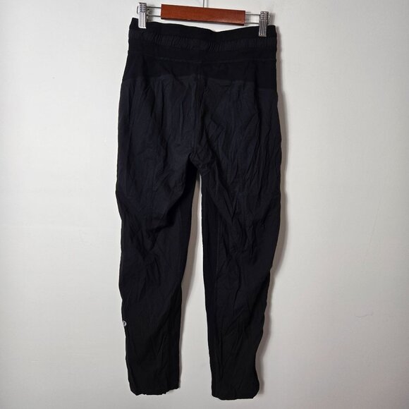 Lululemon Women's Size 2 Dance Studio Mid-Rise 25" Crop Black Mid-Rise - Picture 7 of 9